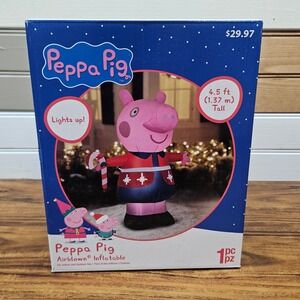 Peppa Pig Christmas Airblown Inflatable 4.5 ft Tall Lights Up Indoor Outdoor